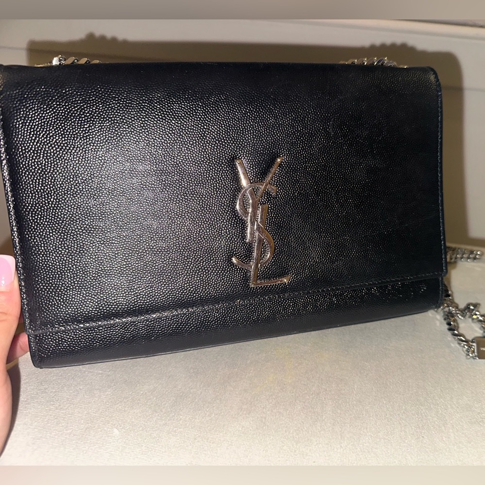 SAINT LAURENT Grain De Poudre Medium Classic Monogram Kate Satchel Black